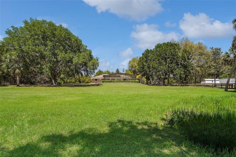 House in Umatilla, Florida 3 bedrooms, 224.08 sq.m. № 1648221 - photo 30