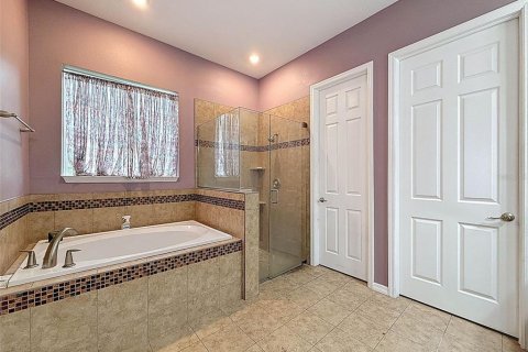 House in Wesley Chapel, Florida 4 bedrooms, 280.75 sq.m. № 1755499 - photo 13