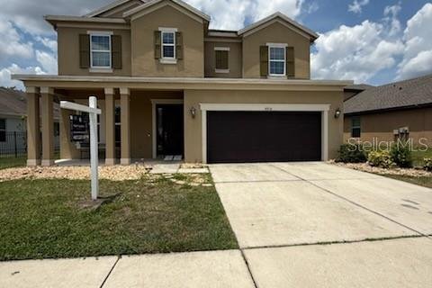 House in Wesley Chapel, Florida 4 bedrooms, 280.75 sq.m. № 1755499 - photo 12