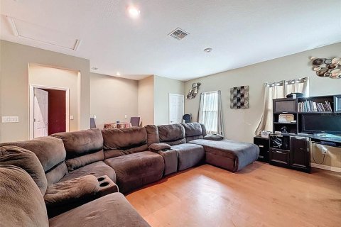 House in Wesley Chapel, Florida 4 bedrooms, 280.75 sq.m. № 1755499 - photo 14