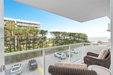 Condo in Palm Beach, Florida, 2 bedrooms  № 1729173 - photo 17