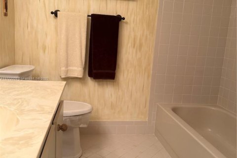 Condo in Greenacres, Florida, 2 bedrooms  № 1864924 - photo 7