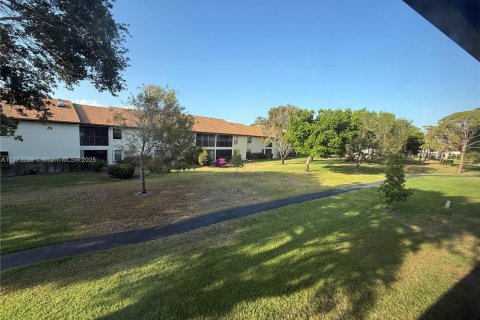 Condo in Greenacres, Florida, 2 bedrooms  № 1864924 - photo 22