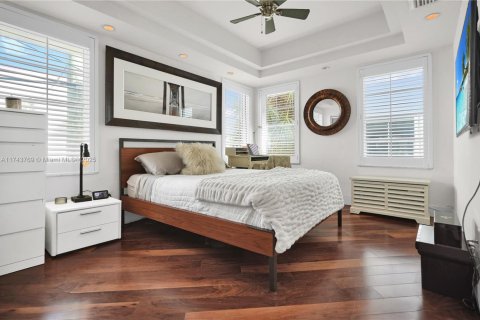 Condo in Miami Beach, Florida, 1 bedroom  № 1976853 - photo 12