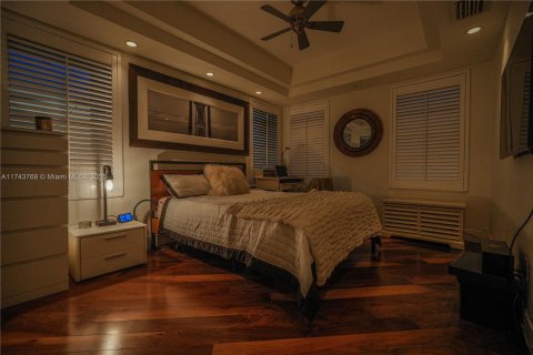 Condo in Miami Beach, Florida, 1 bedroom  № 1976853 - photo 20