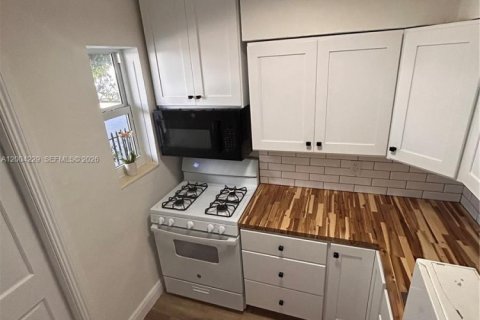 Copropriété à louer à Miami Beach, Floride: 2 chambres, 68.75 m2 № 2170495 - photo 6