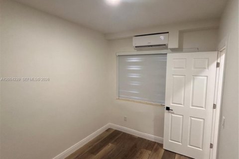 Copropriété à louer à Miami Beach, Floride: 2 chambres, 68.75 m2 № 2170495 - photo 7