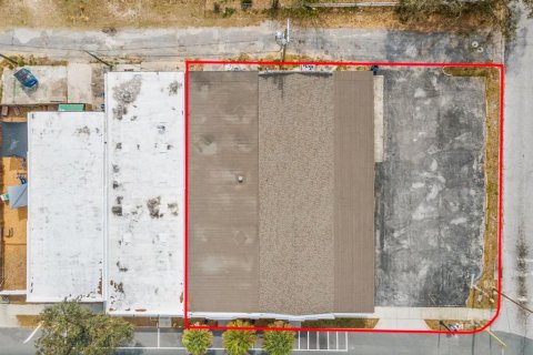 Commercial property in Lake Wales, Florida 668.9 sq.m. № 1608278 - photo 4