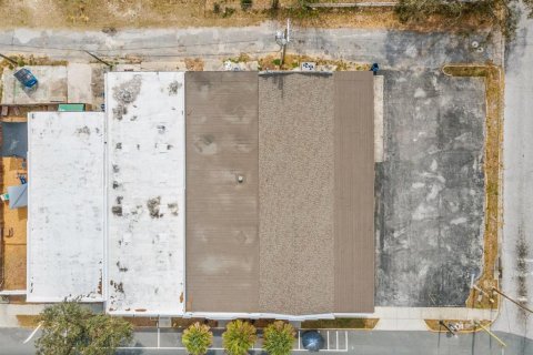 Commercial property in Lake Wales, Florida 668.9 sq.m. № 1608278 - photo 3