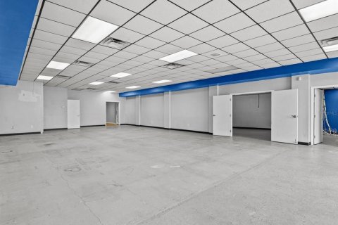 Commercial property in Lake Wales, Florida 668.9 sq.m. № 1608278 - photo 11