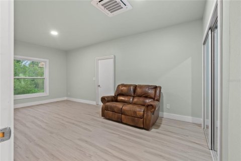 Casa en venta en Orlando, Florida, 5 dormitorios, 214.33 m2 № 1911392 - foto 13