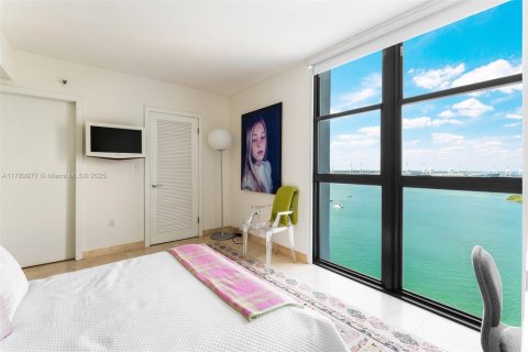 Copropriété à vendre à Miami Beach, Floride: 2 chambres, 165.18 m2 № 1943392 - photo 9