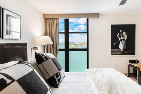 Copropriété à vendre à Miami Beach, Floride: 2 chambres, 165.18 m2 № 1943392 - photo 8