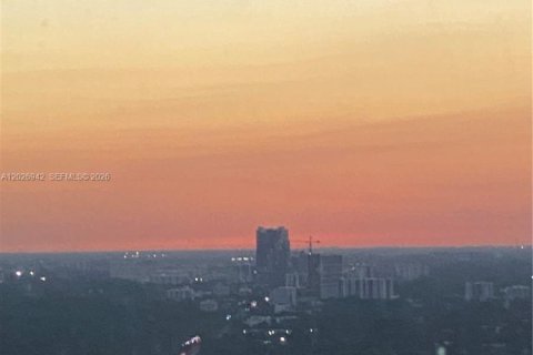 Купить кондоминиум в Майами, Флорида 2 спальни, 127.28м2, № 2085532 - фото 20