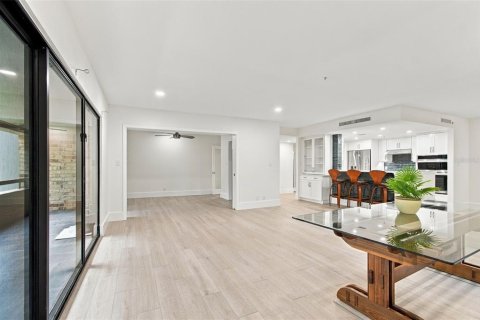 Copropriété à vendre à Palm Harbor, Floride: 2 chambres, 154.22 m2 № 2373711 - photo 23