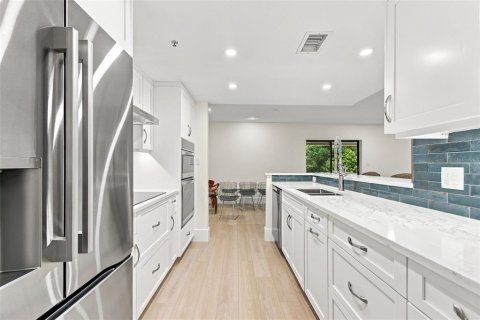 Copropriété à vendre à Palm Harbor, Floride: 2 chambres, 154.22 m2 № 2373711 - photo 10