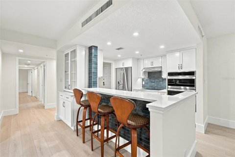 Copropriété à vendre à Palm Harbor, Floride: 2 chambres, 154.22 m2 № 2373711 - photo 16