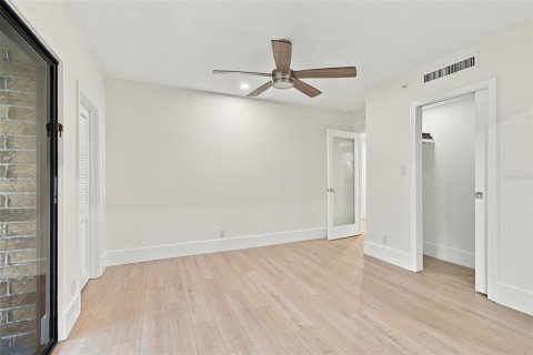 Copropriété à vendre à Palm Harbor, Floride: 2 chambres, 154.22 m2 № 2373711 - photo 25