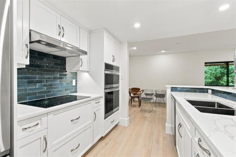 Copropriété à vendre à Palm Harbor, Floride: 2 chambres, 154.22 m2 № 2373711 - photo 12