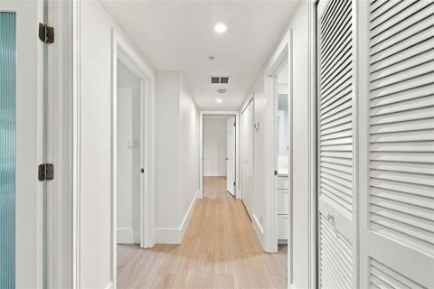 Copropriété à vendre à Palm Harbor, Floride: 2 chambres, 154.22 m2 № 2373711 - photo 29
