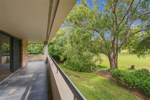 Copropriété à vendre à Palm Harbor, Floride: 2 chambres, 154.22 m2 № 2373711 - photo 4