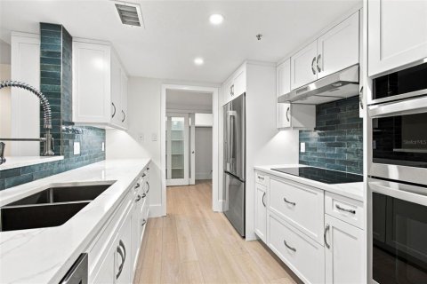 Copropriété à vendre à Palm Harbor, Floride: 2 chambres, 154.22 m2 № 2373711 - photo 14
