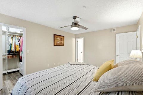 Condo in Clearwater, Florida, 2 bedrooms  № 2120751 - photo 16