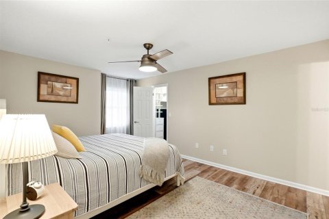 Condo in Clearwater, Florida, 2 bedrooms  № 2120751 - photo 17