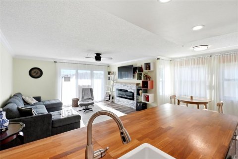 Condo in Clearwater, Florida, 2 bedrooms  № 2120751 - photo 8