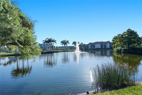 Condo in Clearwater, Florida, 2 bedrooms  № 2120751 - photo 25