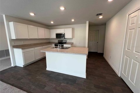 House in Palm Coast, Florida 4 bedrooms, 198.25 sq.m. № 1655819 - photo 3