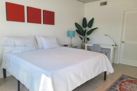 Condominio en venta en Miami, Florida, 2 dormitorios, 114.36 m2 № 2006047 - foto 12