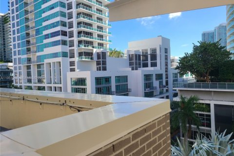 Condominio en venta en Miami, Florida, 2 dormitorios, 114.36 m2 № 2006047 - foto 3