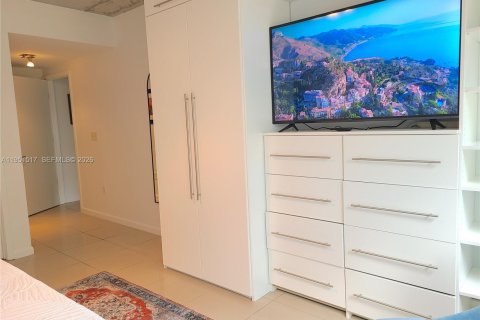 Condominio en venta en Miami, Florida, 2 dormitorios, 114.36 m2 № 2006047 - foto 14