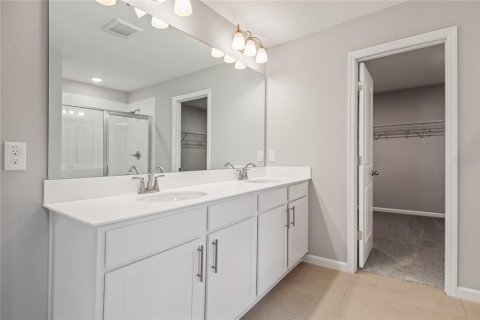 Casa en venta en Apopka, Florida, 4 dormitorios, 248.05 m2 № 1767837 - foto 12