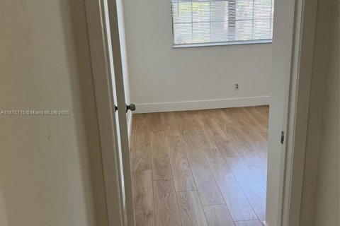 Condominio en alquiler en Coral Springs, Florida, 3 dormitorios, 121.24 m2 № 1895845 - foto 16