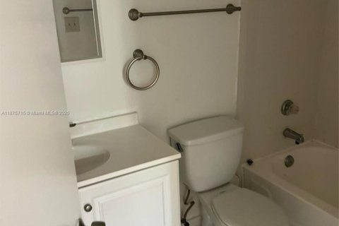 Condominio en alquiler en Coral Springs, Florida, 3 dormitorios, 121.24 m2 № 1895845 - foto 20