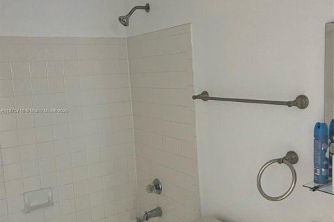 Condominio en alquiler en Coral Springs, Florida, 3 dormitorios, 121.24 m2 № 1895845 - foto 21