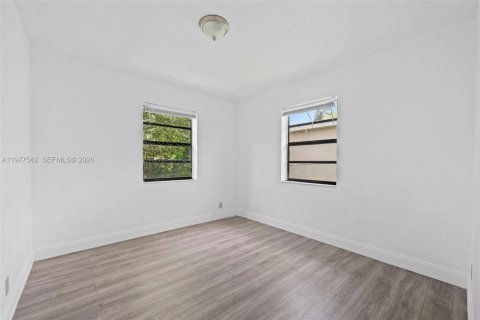 House in Fort Lauderdale, Florida 2 bedrooms, 88.26 sq.m. № 2041061 - photo 6