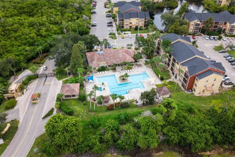 Condo in Saint Petersburg, Florida, 2 bedrooms  № 2393668 - photo 20