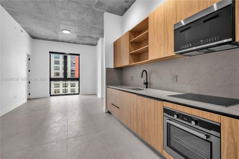 Condominio en alquiler en Miami, Florida, 2 dormitorios, 83.15 m2 № 2356769 - foto 8