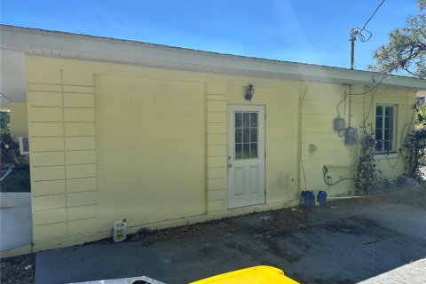 House in Lake Placid, Florida 2 bedrooms, 137.87 sq.m. № 1592327 - photo 15