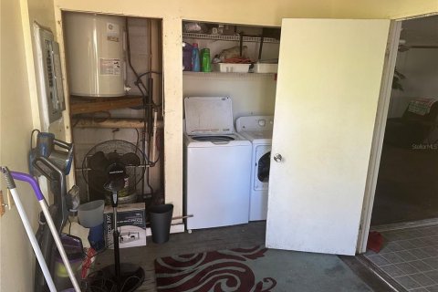 House in Lake Placid, Florida 2 bedrooms, 137.87 sq.m. № 1592327 - photo 9