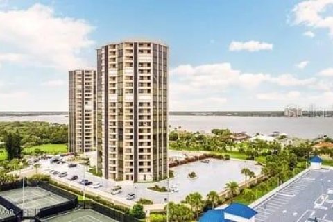 Condominio en venta en Daytona Beach, Florida, 2 dormitorios, 156.35 m2 № 1598091 - foto 1