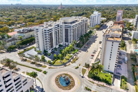 Condo in Coral Gables, Florida, 2 bedrooms № 2033288 - photo 27