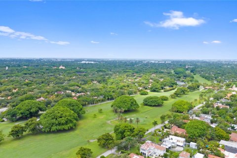 Condo in Coral Gables, Florida, 2 bedrooms № 2033288 - photo 29