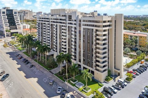 Condo in Coral Gables, Florida, 2 bedrooms № 2033288 - photo 28