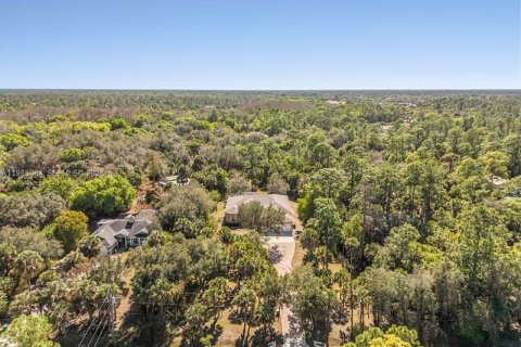 House in Naples, Florida 4 bedrooms № 2046811 - photo 26