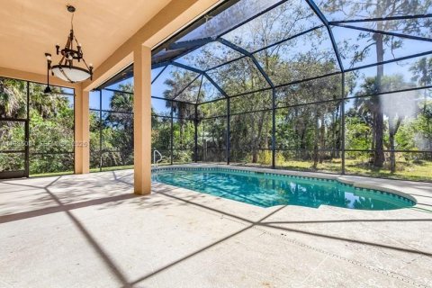 House in Naples, Florida 4 bedrooms № 2046811 - photo 24