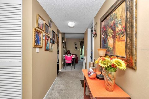 Condo in Ocala, Florida, 2 bedrooms  № 1793572 - photo 11